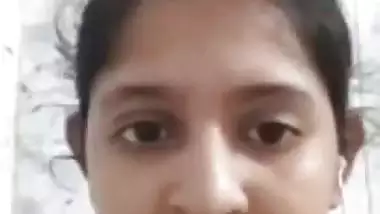 Innocent girl big boobs showing on video call