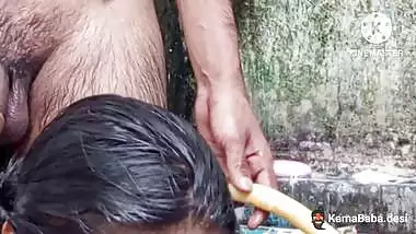 Kinky husband bathing with his nude wife in desi porn