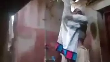 Horny Tamil Village Wife Makes Nude Bath Clip For Hubby