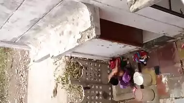 Big tits desi bhabhi shower video filmed by neighbor in open