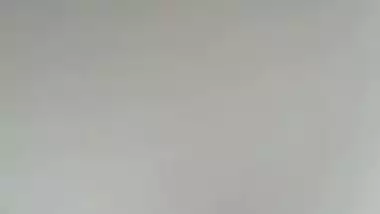 Desi college girl riding dick of lover in car viral MMS