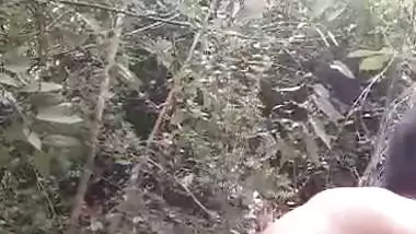 Lady cheats on her husband and enjoys outdoor Nepali sex