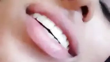 Hardcore ramming of an 18-year-old girl in the xxx MMS