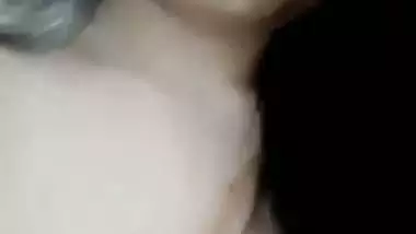 Kolkata milf masturbates with a dildo in xxx video