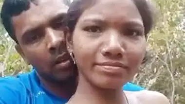 Tribal village XXX wife gets her boobs pressed outdoor MMS