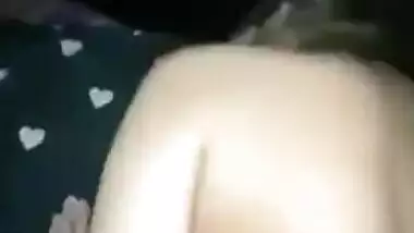 Guy makes it doggystyle with Desi wife who loves fucking in XXX video