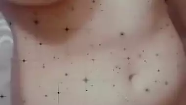 Desi cute girl showing