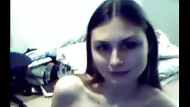 Horny Desi Indian Girl Pressing her Boobs Tits & Showing her Pussy Mms