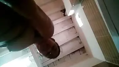 Shameless desi girl spreading ass in bath