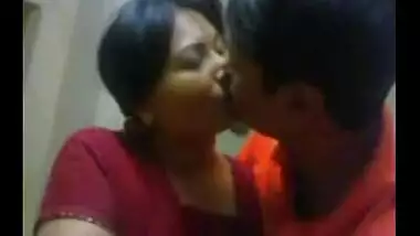 Bhabhi sex and foreplay with neighbor young guy