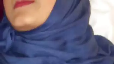Muslim lady’s hardcore roleplays in Indian sex videos