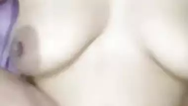 Stripchat young bhabhi showing topless body for money