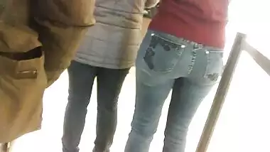 wide butt pakistani housewife