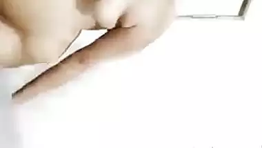 Swathi Naidu pregnant Bathing Selfie