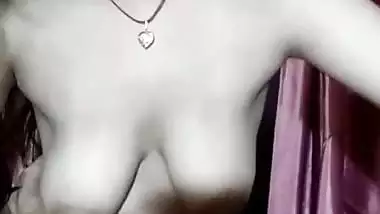 Charming bhabhi Sucking penis with cumload video