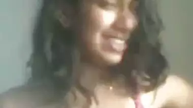 College GF exposing naked for BF to avoid breakup