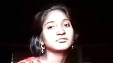 Cute desi GF showing boobs on video call