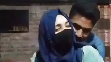 Karachi guy squeezes his sister’s boobs behind his parents