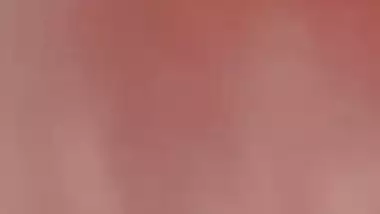 Mom cleaning bathroom in naked caught by son