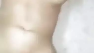 Beautiful married Indian XXX girl have a honeymoon sex MMS