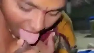 Married lady gives a Telugu blowjob to her ex-lover