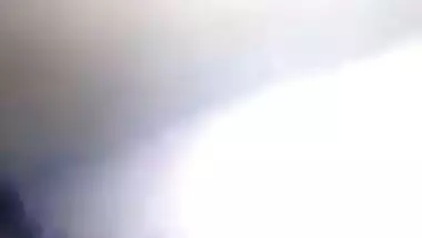 Tight teen twat of Desi babe gets stretched with XXX cock in MMS vid