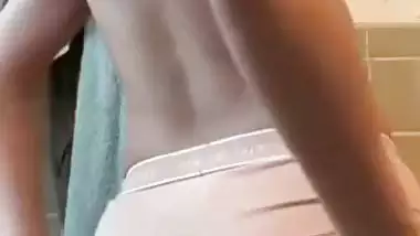 Girlfriend nude videos making xxx shows for lover