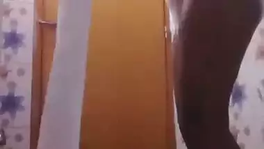 Bhabhi in bathroom baths and fingers cunt in horny mood