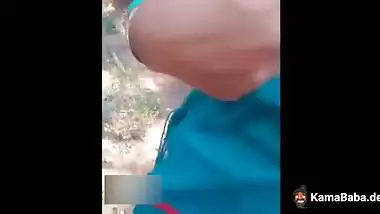 Tamil lovers car foreplay and outdoor sex