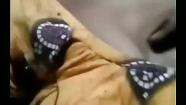 Nogaon lady show her boobs