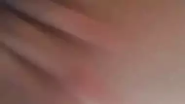 Kanpur girl strips and records her desi nude mms