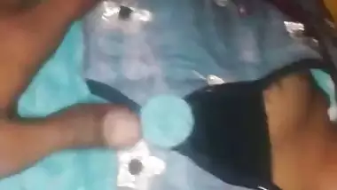 Desi closing eyes and accepting porn video