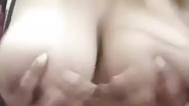 Indian babe slut showing melon boobs