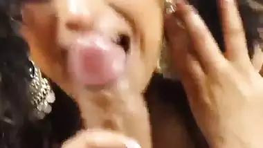 Hot Indian babe gives an Indian blowjob to a black guy