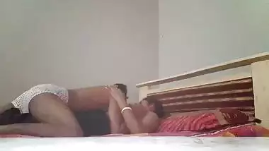 Desi guy sucking boobs of his neighbor bhabhi
