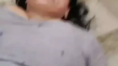 Gigolo bangs a desi Indian MILF in desi sex MMS